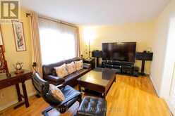 31 STARGELL CRESCENT | Markham Ontario | Slide Image Seven