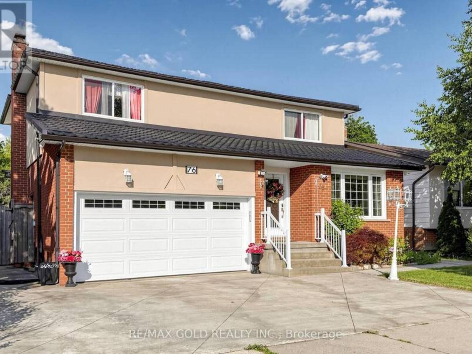 76 CHARTERS ROAD, Brampton, Ontario L6V 2S5