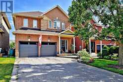 81 WOODBURY CRESCENT | Newmarket Ontario | Slide Image One