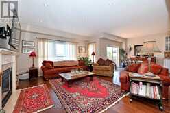 81 WOODBURY CRESCENT | Newmarket Ontario | Slide Image Ten