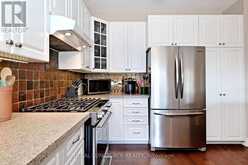 81 WOODBURY CRESCENT | Newmarket Ontario | Slide Image Seventeen