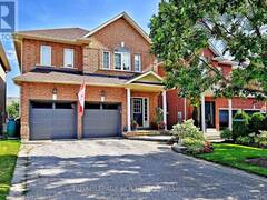81 WOODBURY CRESCENT Newmarket Ontario, L3X 2T2