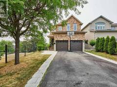 17 SHANGRILA TERRACE Caledon Ontario, L7E 2N2
