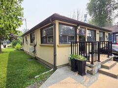 1099 POPLAR DRIVE Innisfil Ontario, L0L 1R0