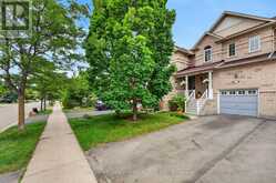 187 KIRKVALLEY CRESCENT | Aurora Ontario | Slide Image One