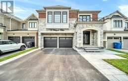 18 VINEYARD DRIVE | Brampton Ontario | Slide Image Two