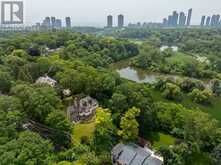 7 RIVERSIDE TRAIL | Toronto Ontario | Slide Image Forty-nine