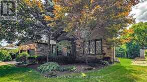 280 HENDERSON AVENUE | Markham Ontario | Slide Image One