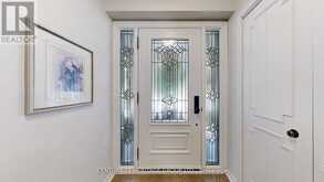 280 HENDERSON AVENUE | Markham Ontario | Slide Image Four