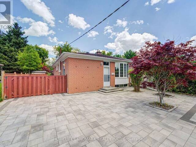 341 BLUE GRASS BOULEVARD Richmond Hill Ontario, L4C 3H3 - 5 Bedrooms Home For Sale