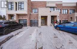 62 HELLIWELL CRESCENT | Richmond Hill Ontario | Slide Image Two