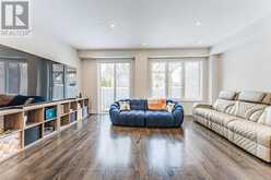 62 HELLIWELL CRESCENT | Richmond Hill Ontario | Slide Image Six