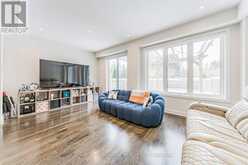 62 HELLIWELL CRESCENT | Richmond Hill Ontario | Slide Image Eight