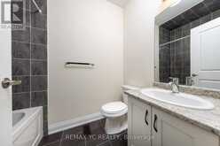 33 DUNCOMBE LANE | Richmond Hill Ontario | Slide Image Thirty