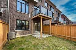 33 DUNCOMBE LANE | Richmond Hill Ontario | Slide Image Forty-seven