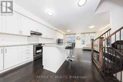 33 DUNCOMBE LANE | Richmond Hill Ontario | Slide Image Eight