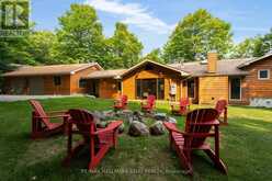 1319 WOLF CIRCLE | Lake of Bays Ontario | Slide Image Two