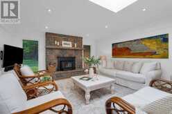 1319 WOLF CIRCLE | Lake of Bays Ontario | Slide Image Nineteen