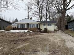35 LAKESIDE AVENUE Meaford Ontario, N4L 1A7