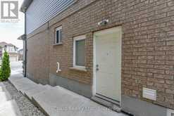 132 DRONE CRESCENT | Guelph Ontario | Slide Image Forty-three
