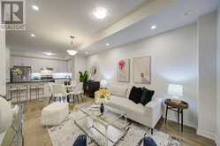 7 SCHMIDT LANE | Markham Ontario | Slide Image Eighteen