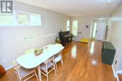22 MOORE CRESCENT | Ancaster Ontario | Slide Image Eight
