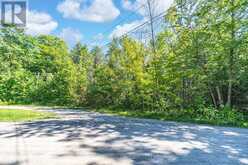 38 LASALLE TRAIL | Tiny Ontario | Slide Image Four
