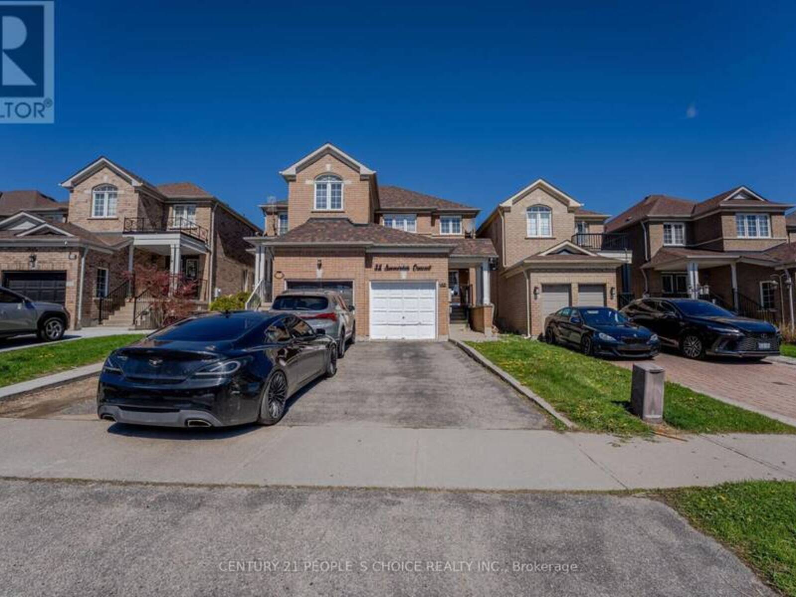 32 SUMMERDALE CRESCENT, Brampton, Ontario L6X 4V8