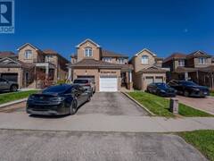 32 SUMMERDALE CRESCENT Brampton Ontario, L6X 4V8