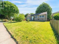 6604 LOCUS AVENUE Niagara Falls Ontario, L2G 4K7
