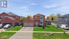 470 ST VINCENT STREET | Barrie Ontario | Slide Image Three
