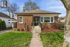 31 CAMERON AVENUE | Dundas Ontario | Slide Image Two