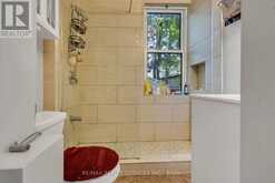 827 CRAVEN ROAD | Toronto Ontario | Slide Image Nine