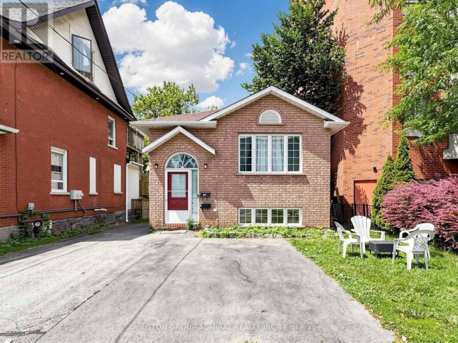 150 CENTRE STREET S, Oshawa, Ontario L1H 4A4