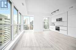 4506 - 327 KING STREET W | Toronto Ontario | Slide Image Two