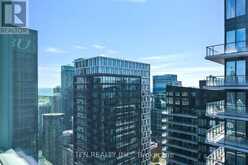 4704 - 327 KING STREET W | Toronto Ontario | Slide Image Thirteen