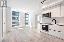 4704 - 327 KING STREET W | Toronto Ontario | Slide Image One
