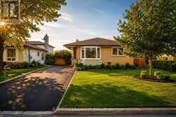 60 WARNER AVENUE | Toronto Ontario | Slide Image Two