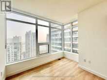 4210 - 1 CONCORD CITYPLACE WAY | Toronto Ontario | Slide Image Six