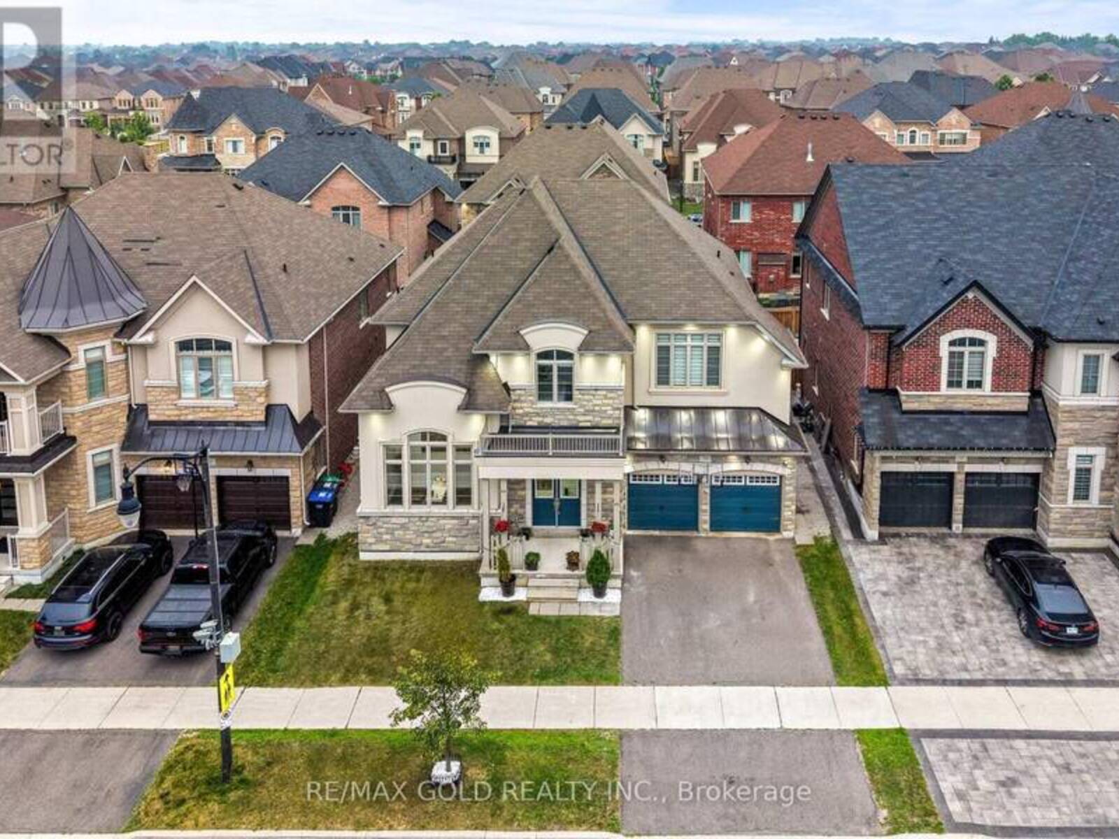 73 SQUIRE ELLIS DRIVE, Brampton, Ontario L6P 4C2