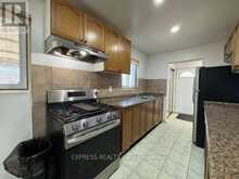 220 JOHN TABOR TRAIL | Toronto Ontario | Slide Image Nine