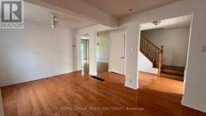 711 IRWIN CRESCENT | Newmarket Ontario | Slide Image Twelve