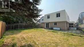 711 IRWIN CRESCENT | Newmarket Ontario | Slide Image Eighteen