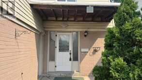 711 IRWIN CRESCENT | Newmarket Ontario | Slide Image Two