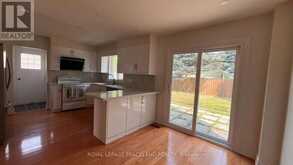 711 IRWIN CRESCENT | Newmarket Ontario | Slide Image Nine
