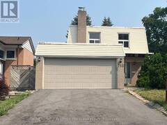 711 IRWIN CRESCENT Newmarket Ontario, L3Y 5A4