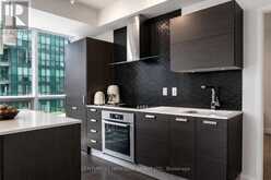 708 - 11 BOGERT AVENUE NE | Toronto Ontario | Slide Image Eight