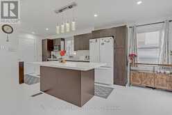 28 UPLAND DRIVE | Whitby Ontario | Slide Image Sixteen