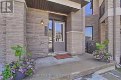 130 BLICK CRESCENT | Aurora Ontario | Slide Image Two
