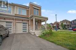 11 EDMINSTON DRIVE | Fergus Ontario | Slide Image One